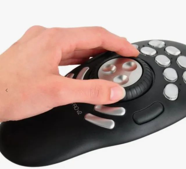 Controle Shuttle Pro v2 ADOBE PREMIERE, Periféricos e