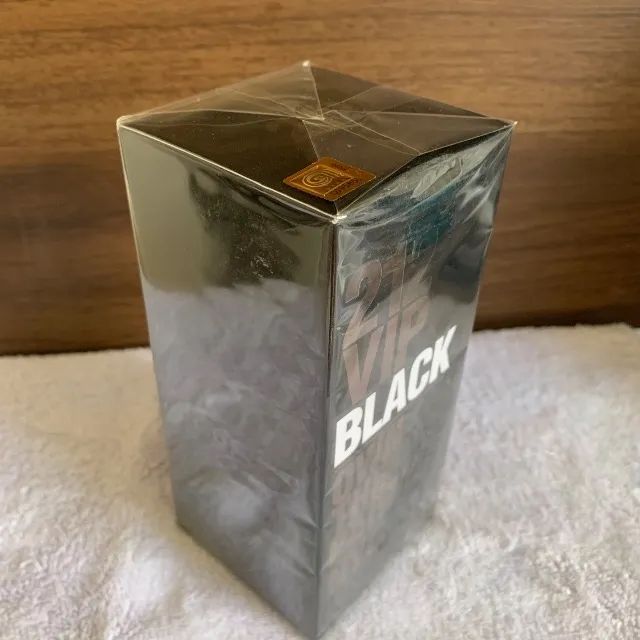 Perfume 212 VIP Black Eau de Parfum 200ml - Com Selo Adipec - Foto 2