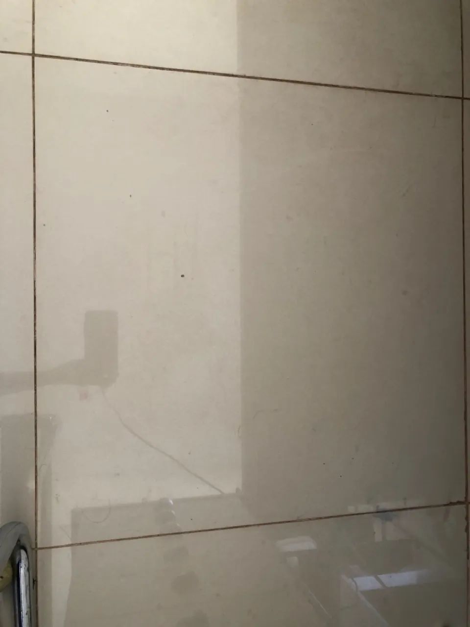 Porcelanato avorio polido 