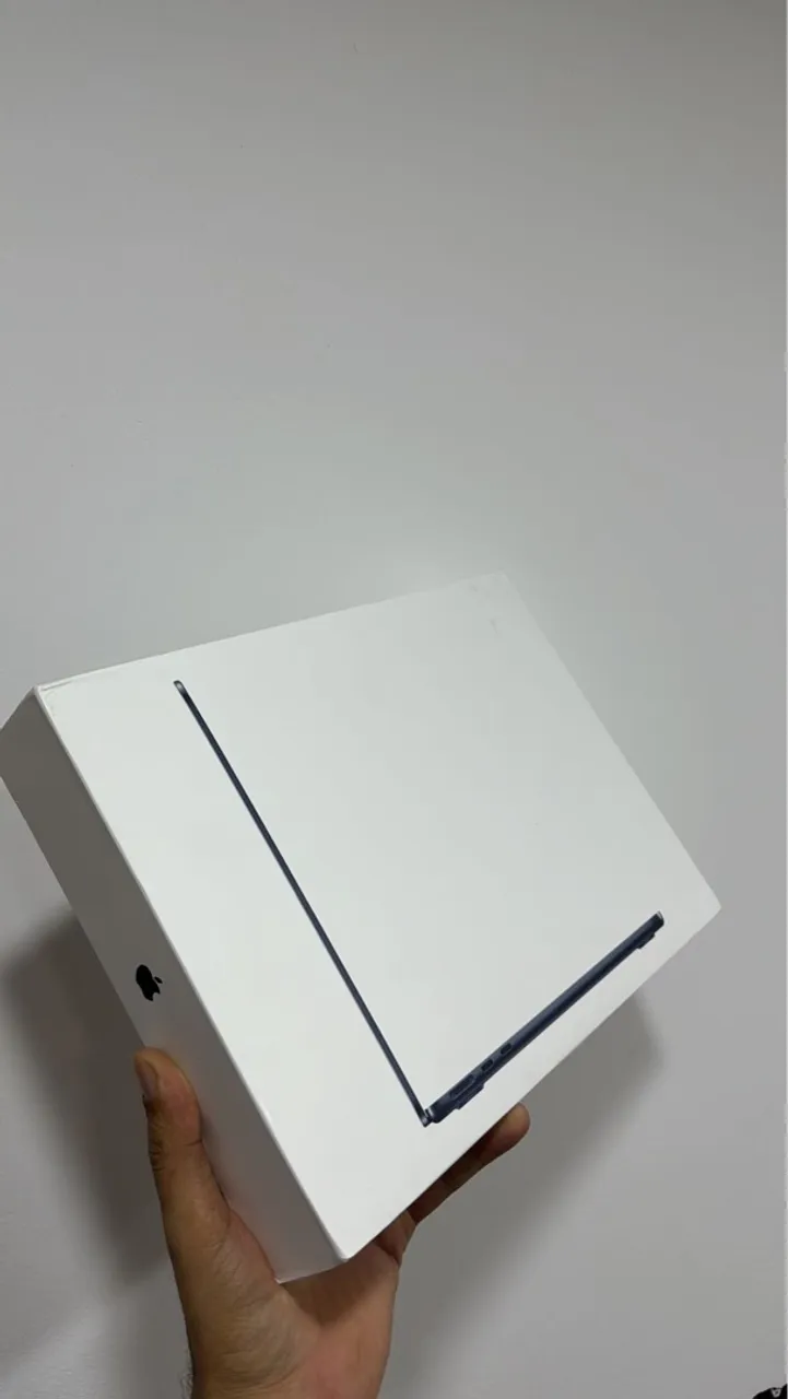 MacBook Air M3 13 pol na garantia Apple