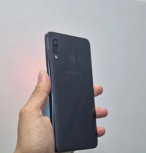 Samsung a30 64 gb 4Ram Semi Novo - Foto 3