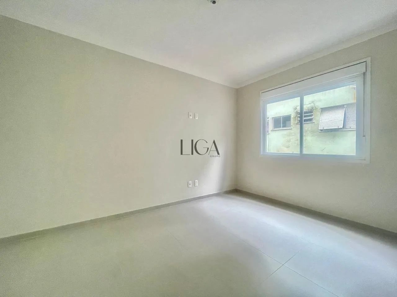 Apartamento 1 dormitório, 1 vaga - Petrópolis - Foto 2