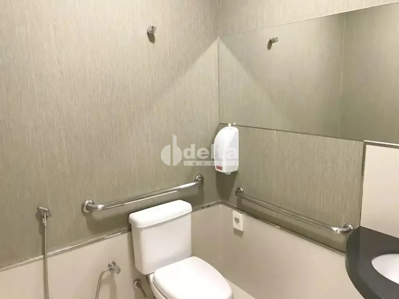 Sala disponível para locação no bairro Morada da Colina em Uberlândia-MG
