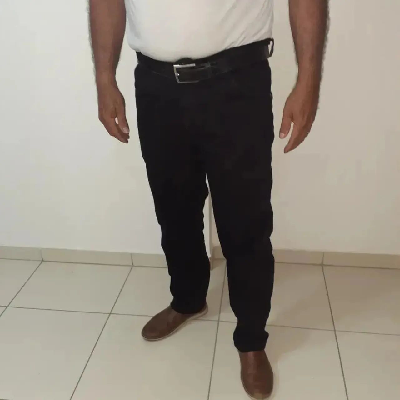 Souza Leão JEANS(FARDAMENTOS)Calças JEANS Básica Preta ou Azul em Lycra ambos os Sexos. - Foto 5
