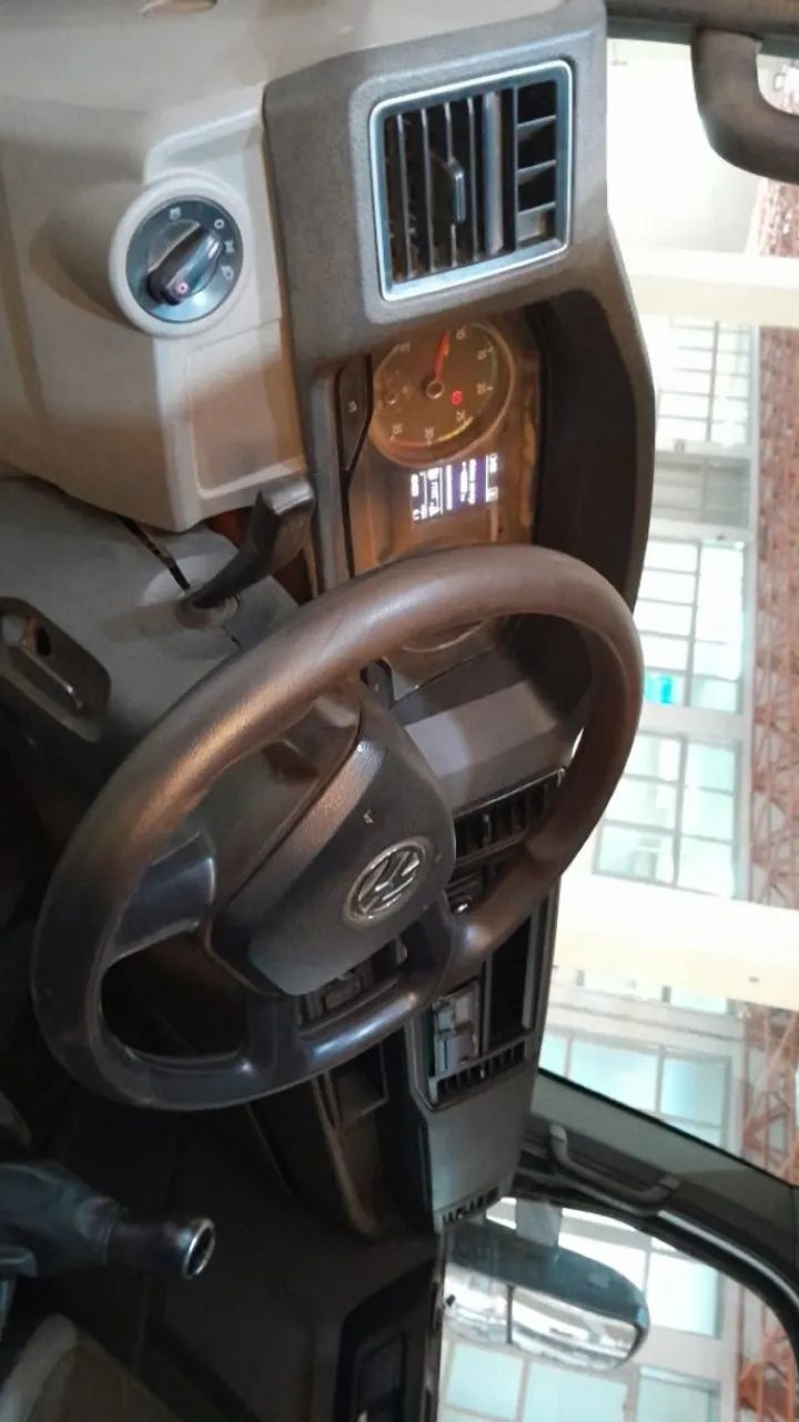 CAMINHÃO PLAT VOLKSWAGEN 9.170 4X2 DELIVERY 9,2T 165CV - Foto 8