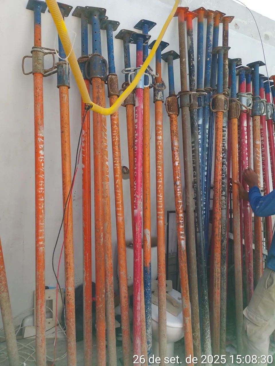 Aluguel de escoras metálicas 
