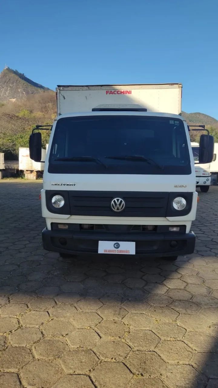 volkswagen/vw 8.160, ano 2014/2014, com bau, branco - Foto 3