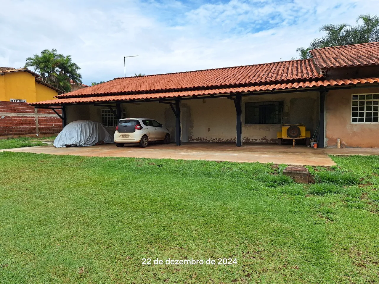Casa com 270,00 m²,garagem coberta em condomínio fechado
