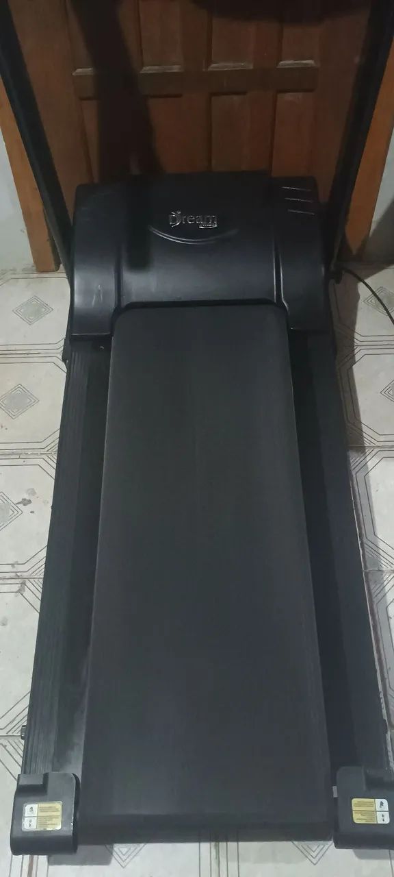 Esteira Profissional Dream Concept 2.1 Bivolt apenas 6 meses de uso impecável  - Foto 4