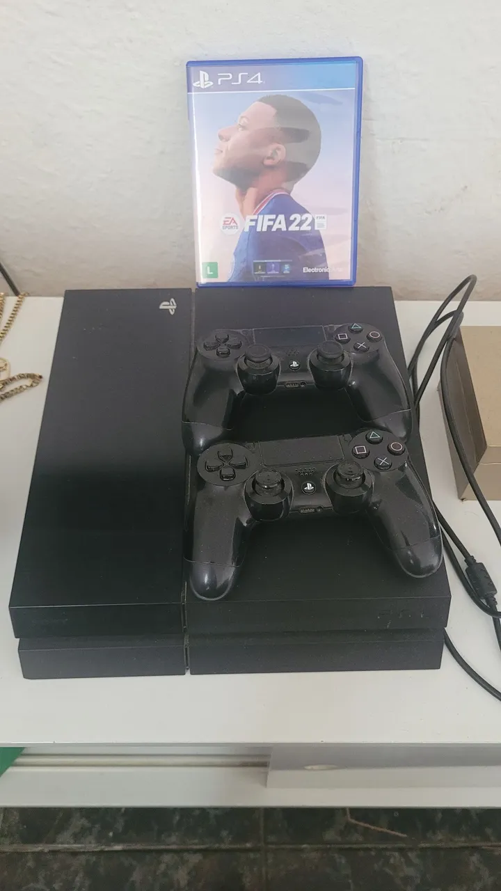 Playstation 4 ps4 FAT 500gb + 2 controles + jogo