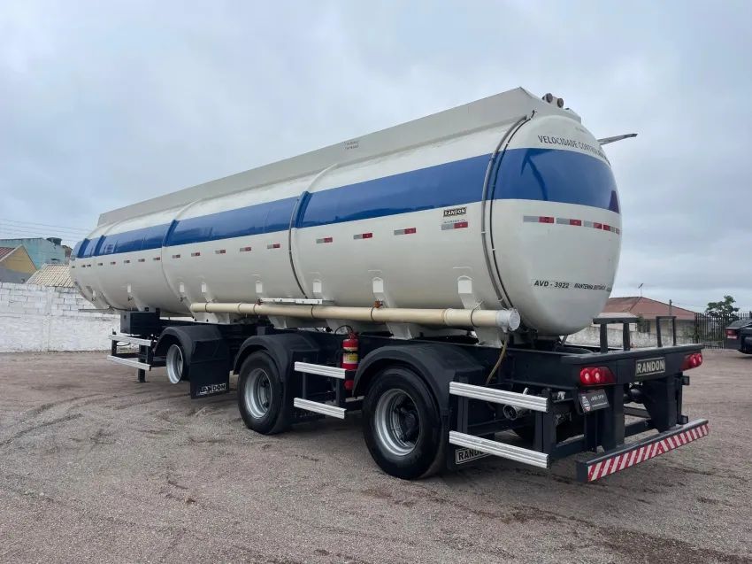 CARRETA TANQUE RANDON VANDERLEIA 43 MIL LITROS ANO 12 - Foto 5