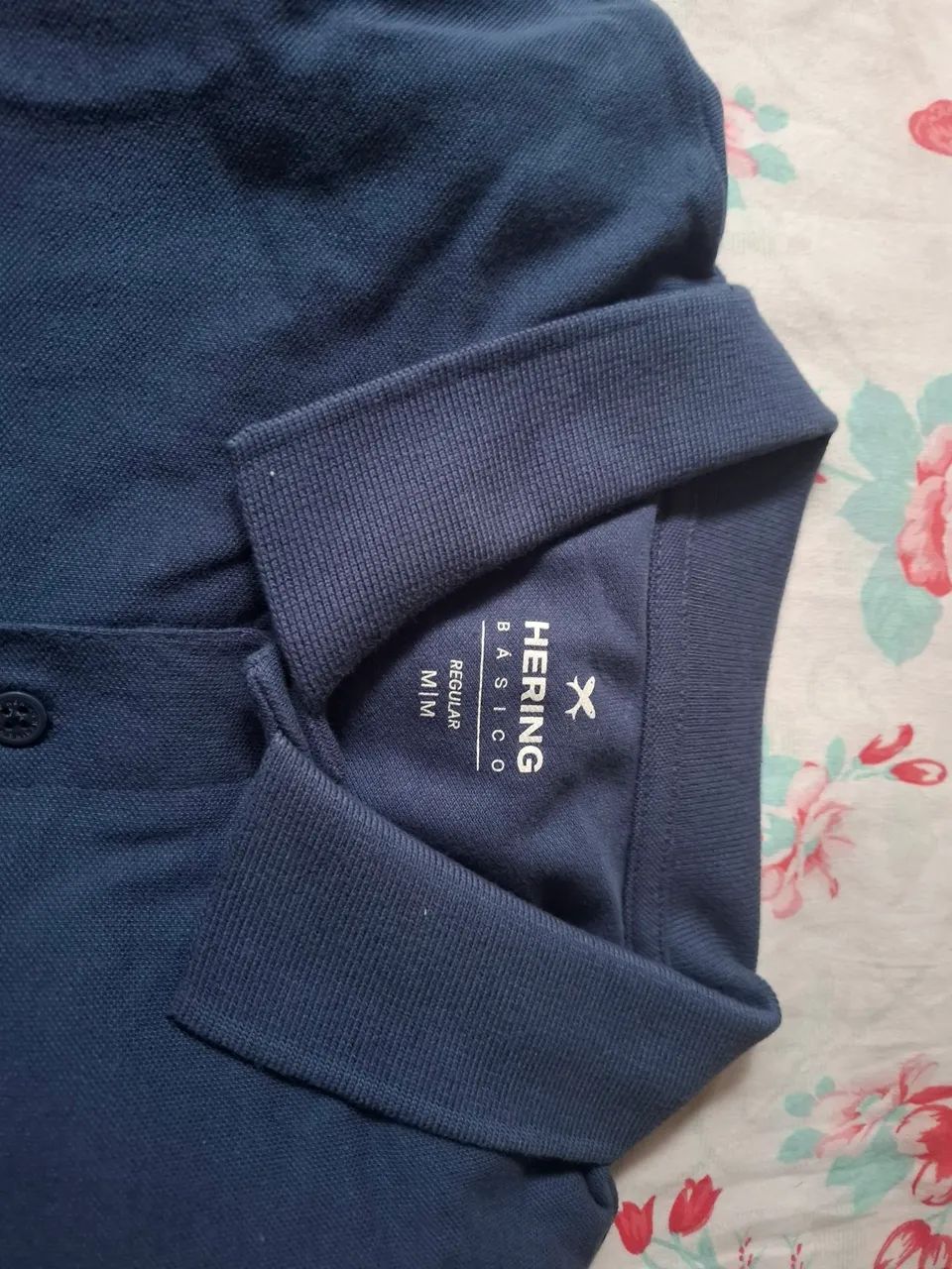 Camiseta Polo Hering M - NOVA - Foto 3