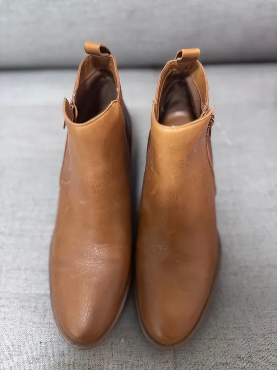 Bota AREZZO Marrom Couro Cano Curto Salto Baixo Zíper