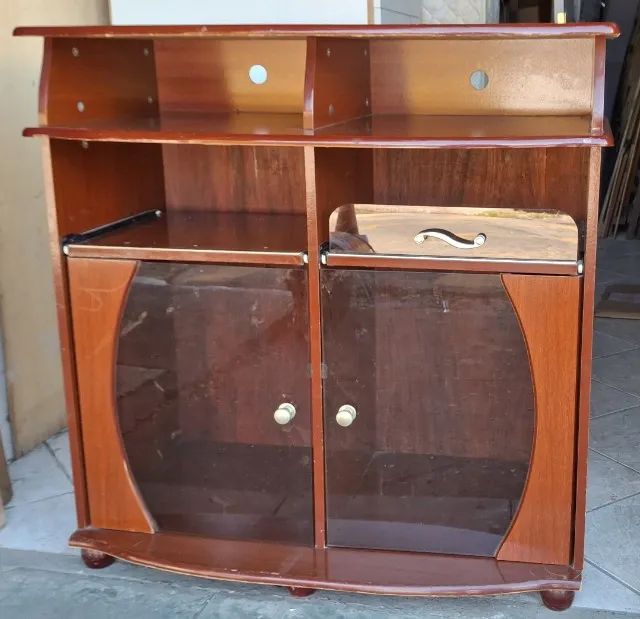 Rack com Portas de Vidro
