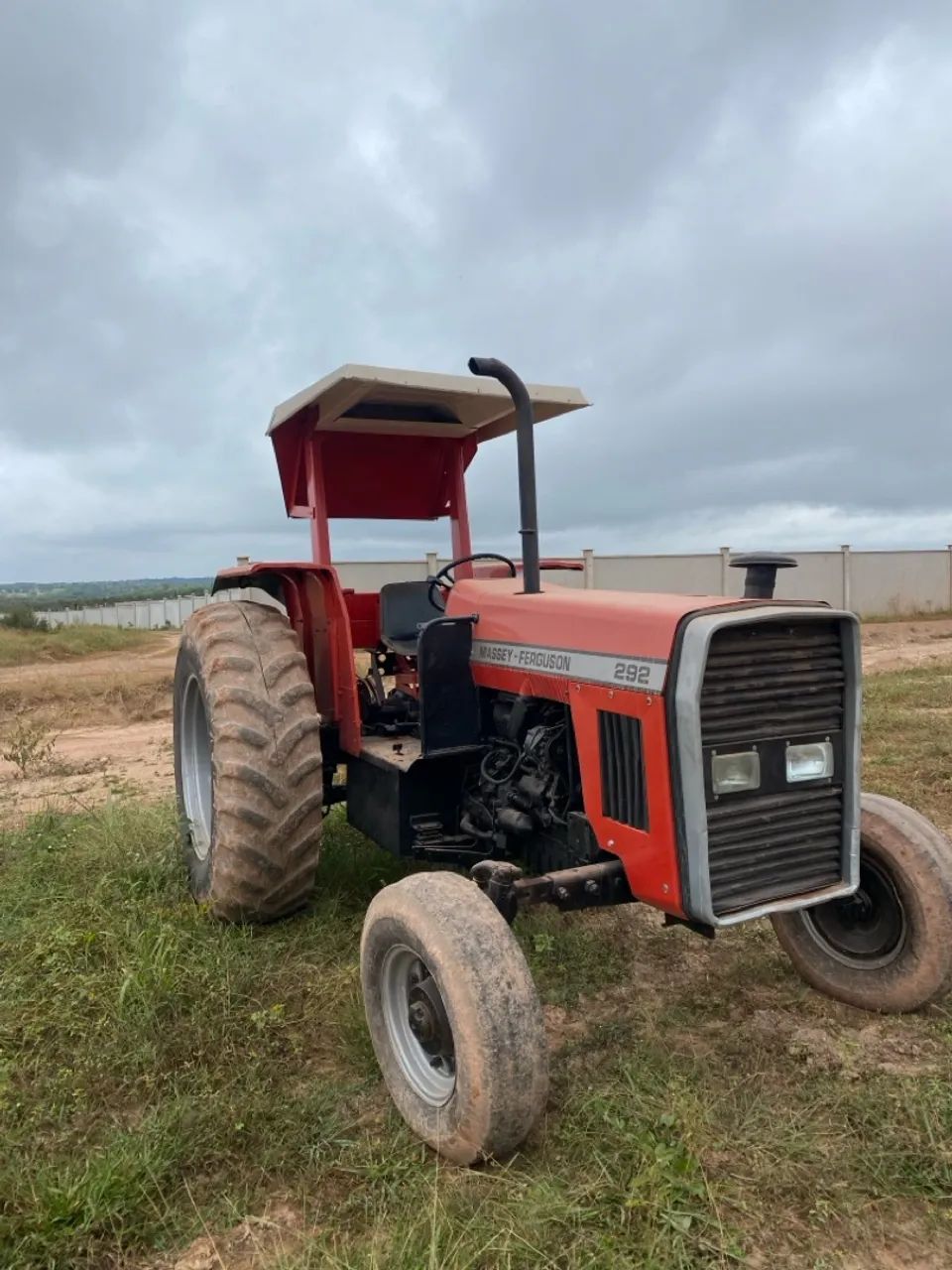 Trator Massey Ferguson 292 à venda