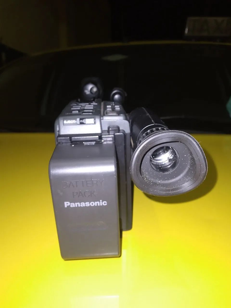 Filmadora Panasonic VHS (com defeito)