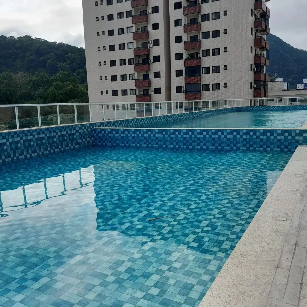 Apartamento à venda no Boqueirão em Praia Grande - SP.