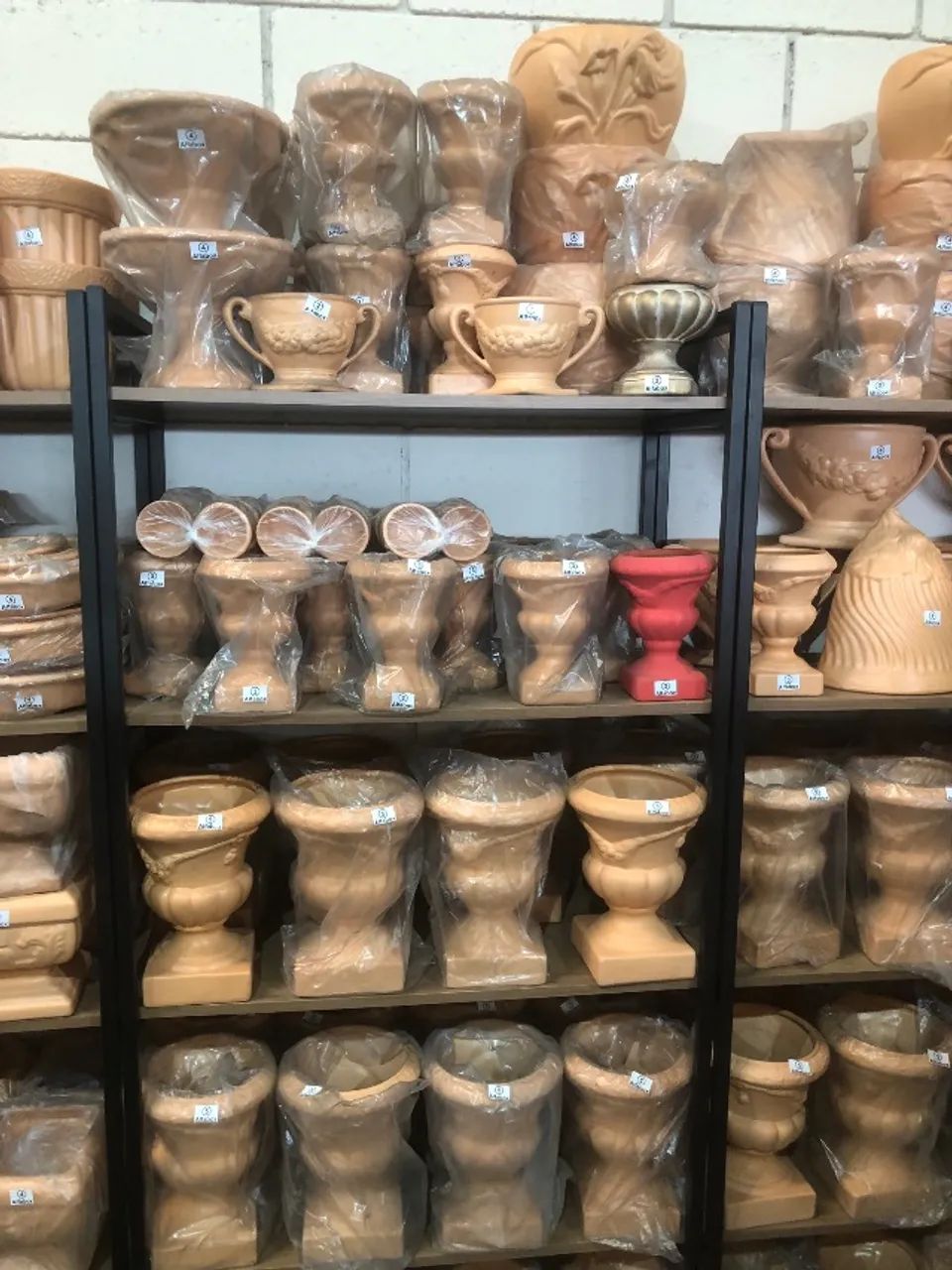 Vasos em terracota no Ceasa Campinas venda de pecas prateleiras e ponto - Foto 2