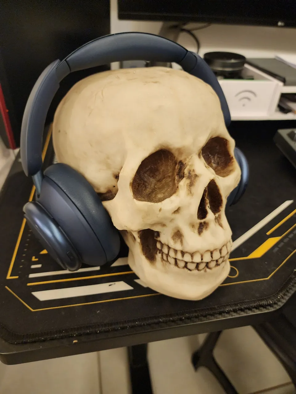 Suporte Caveira Headset para Fone de ouvido