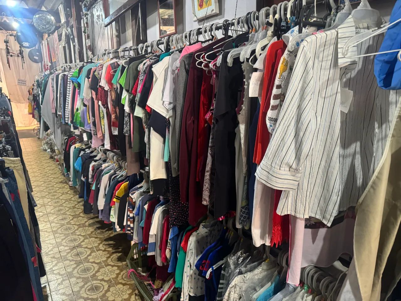 Roupas femininas brecho - Foto 4