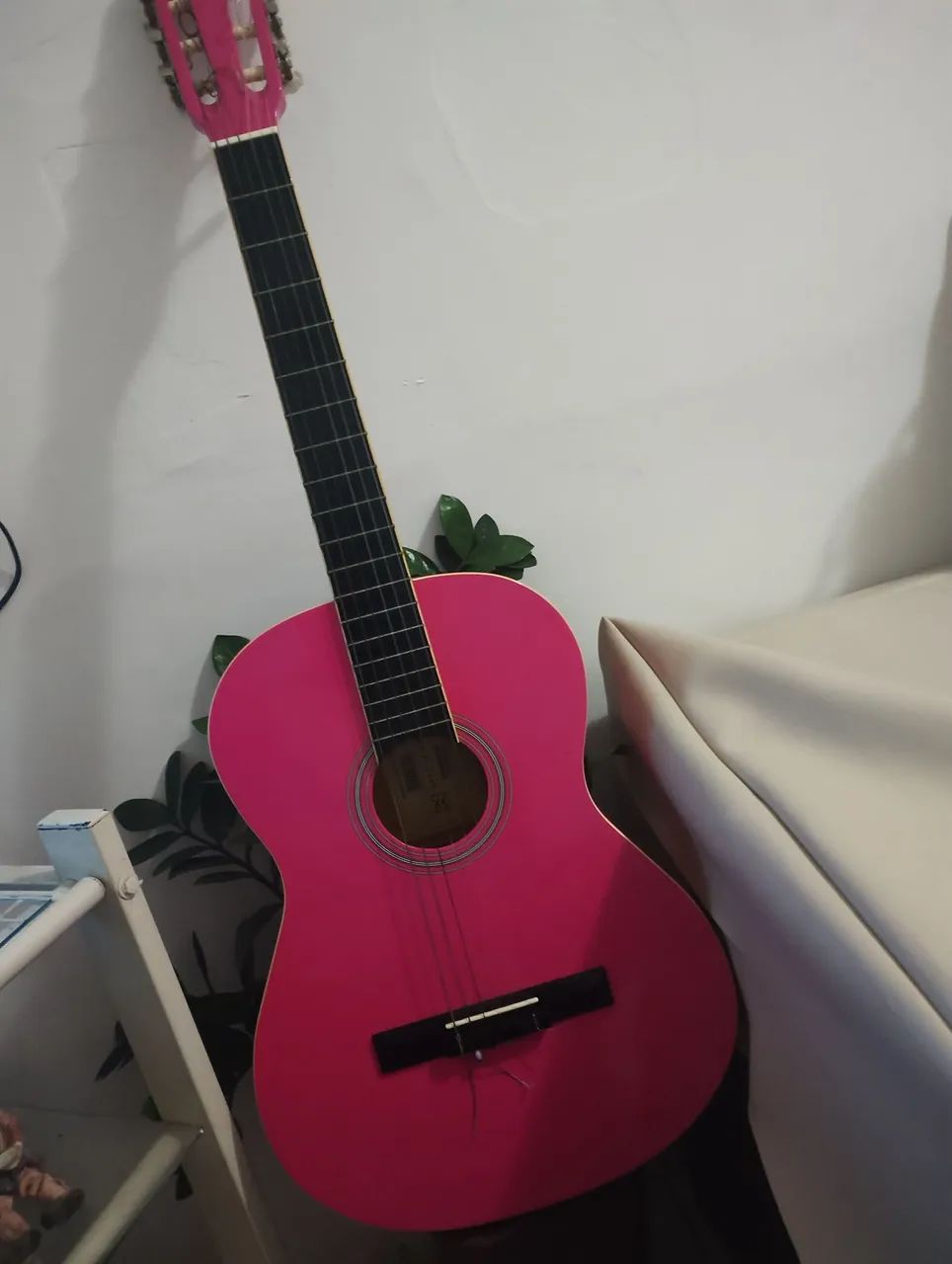 Violão Rosa Michael semi novo 