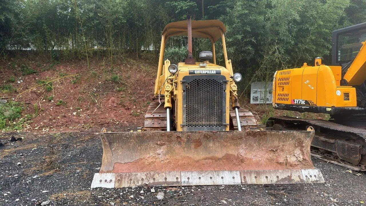 Trator Caterpillar D4E - Foto 2