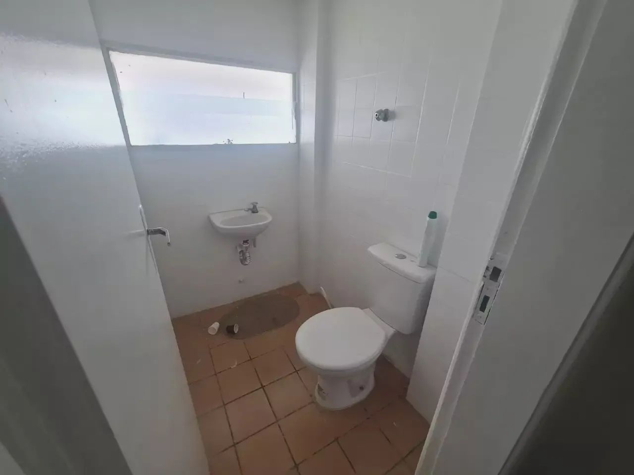 Candeias - Sala no 1° andar - C/ Mezanino - Wc Social - Vaga de Estacionamento - Foto 12