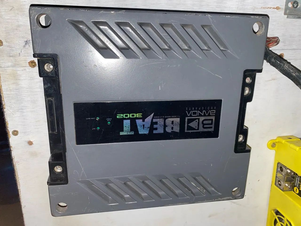 Som automotivo só pegar e instalar.