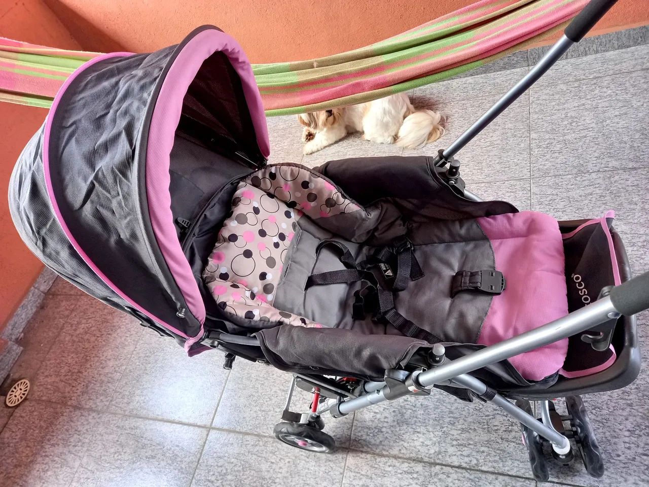 Carrinho de Bebê com Bebê Conforto - COSCO - Foto 4