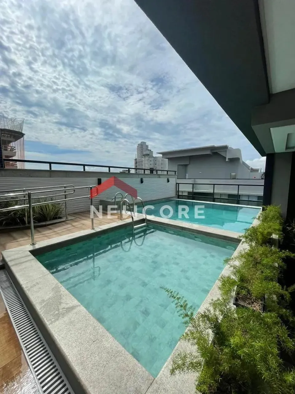 Apartamento em Rua 286 - Meia Praia - Itapema/SC