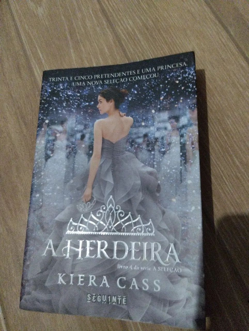 The Heirloom - KIERA CASS
