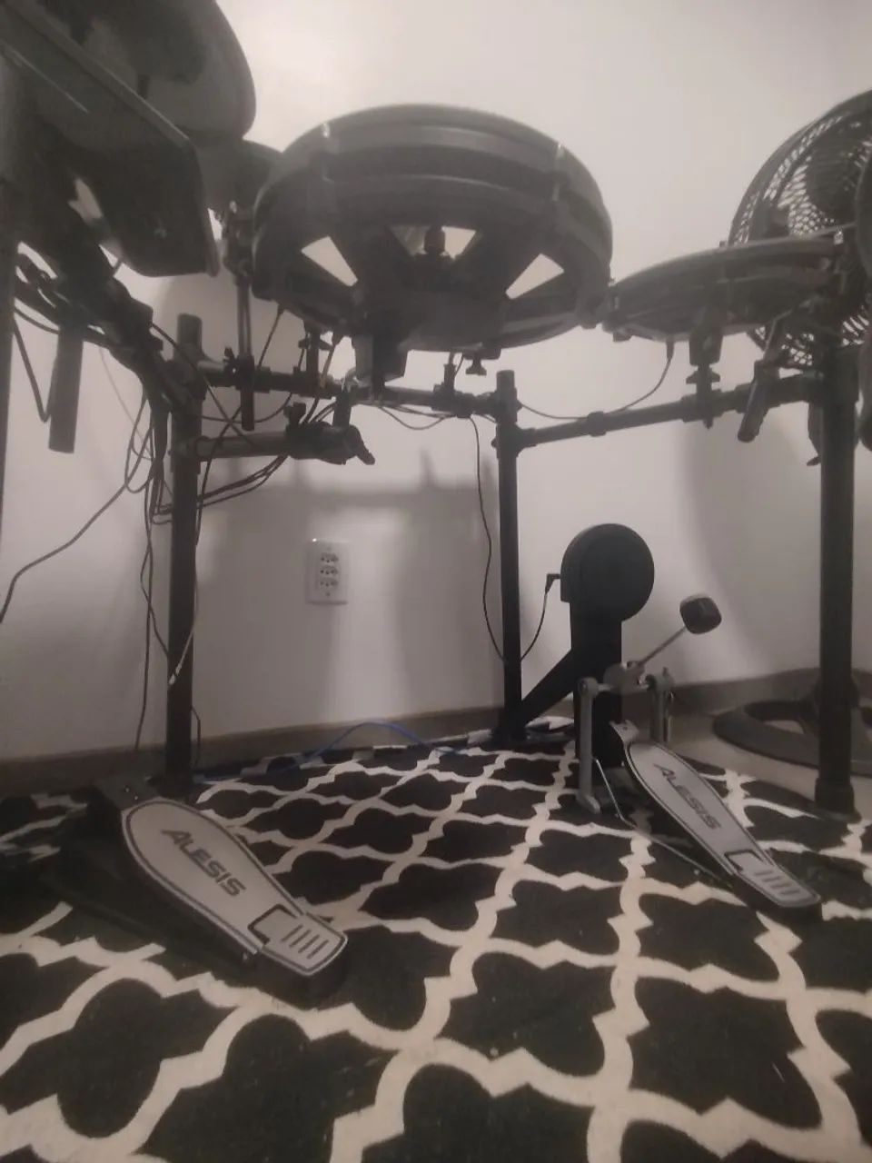 Bateria eletrônica alesis nitro max64872220364418124