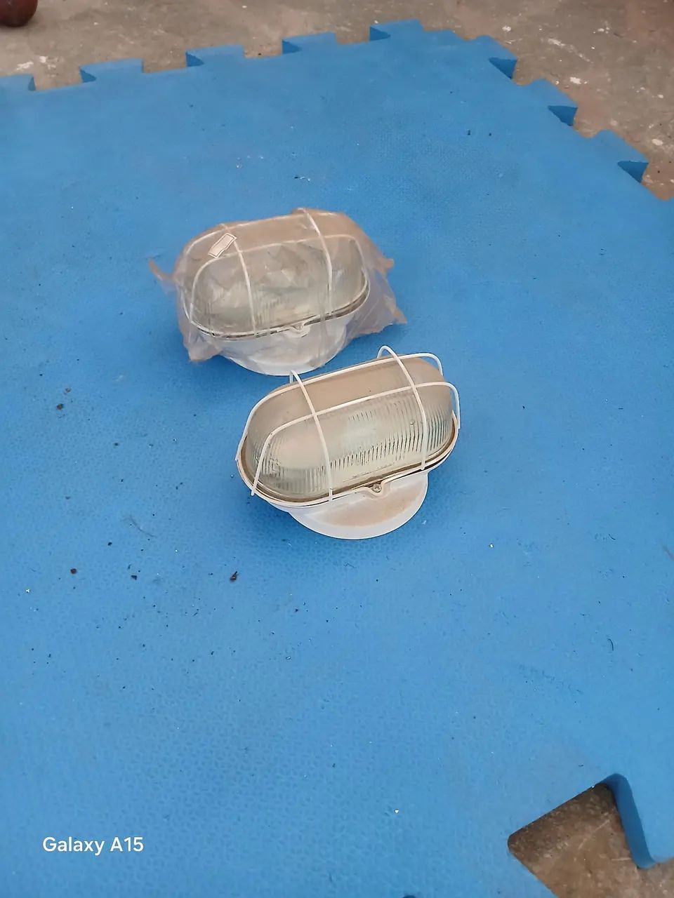 2 tartarugas p iluminação 