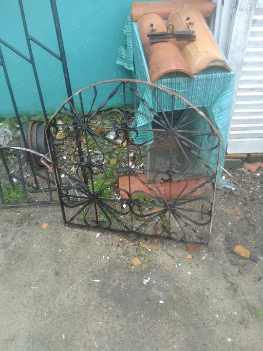 Vendo essa grade  medida  70 de altura / por  70 de largura  - Foto 4