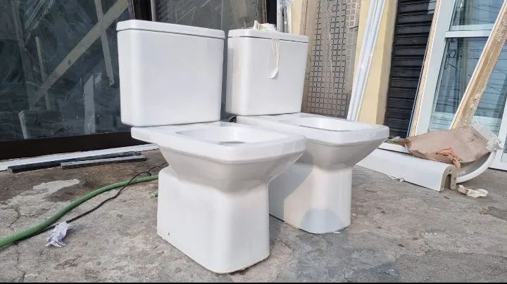 Vaso Sanitário Deca Deluxe Quadrado  - Foto 2