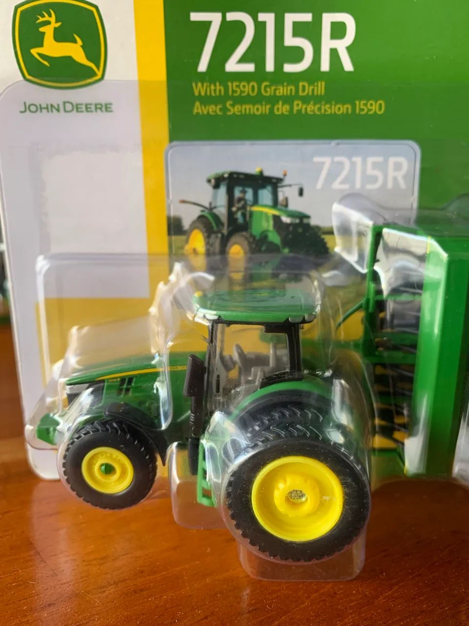Miniatura John deere 7215R + plantadeira 1590 - Foto 3