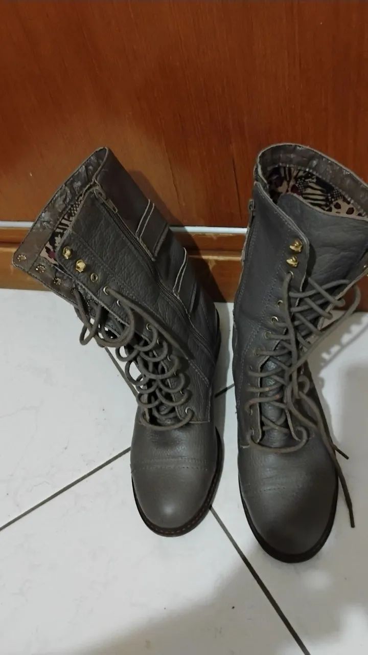 Bota feminina coturno cinza - Foto 2