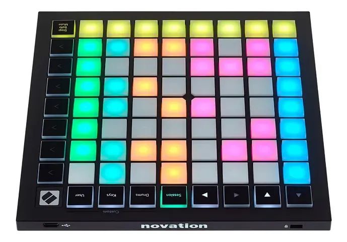Novation Launchpad Mini Mk3 - Equipamentos e Acessórios de Som