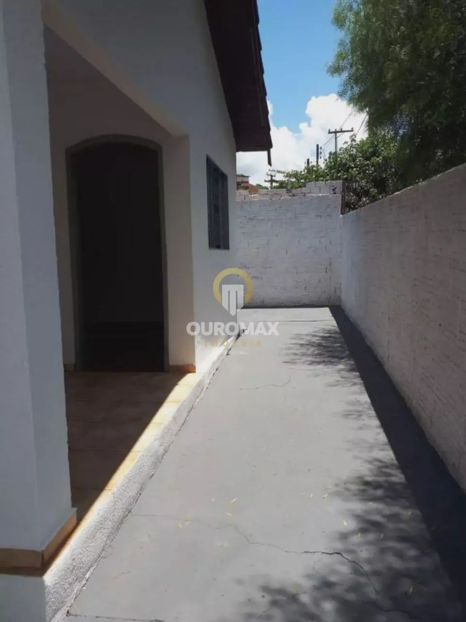 Casa com 2 dormitórios para alugar, por R$ 900/mês - Parque Minas Gerais - Ourinhos/SP. - Foto 5