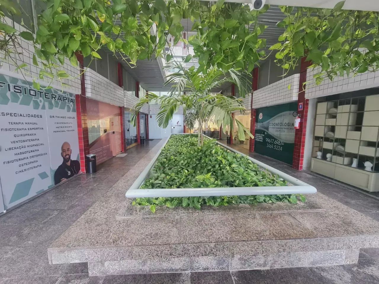 Candeias - Sala no 1° andar - C/ Mezanino - Wc Social - Vaga de Estacionamento - Foto 2