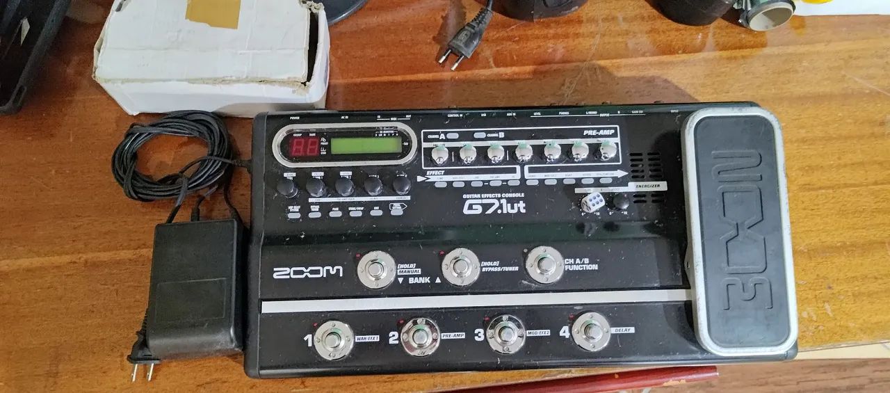 Zoom G7.1ut Guitar Effects Processor - Foto 2