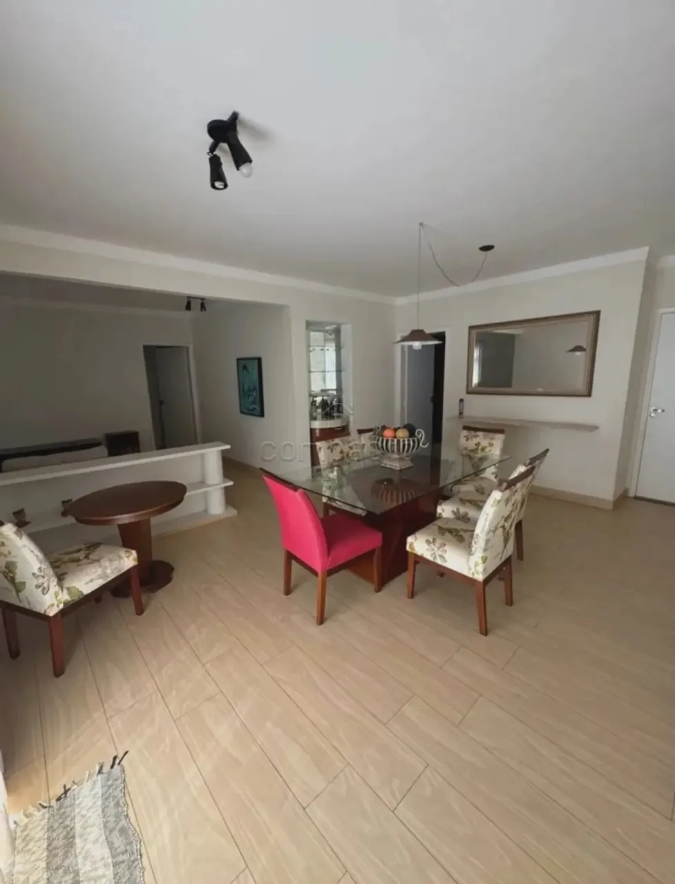 Apartamento mobiliado para aluguel com 3 quartos - Zona Sul