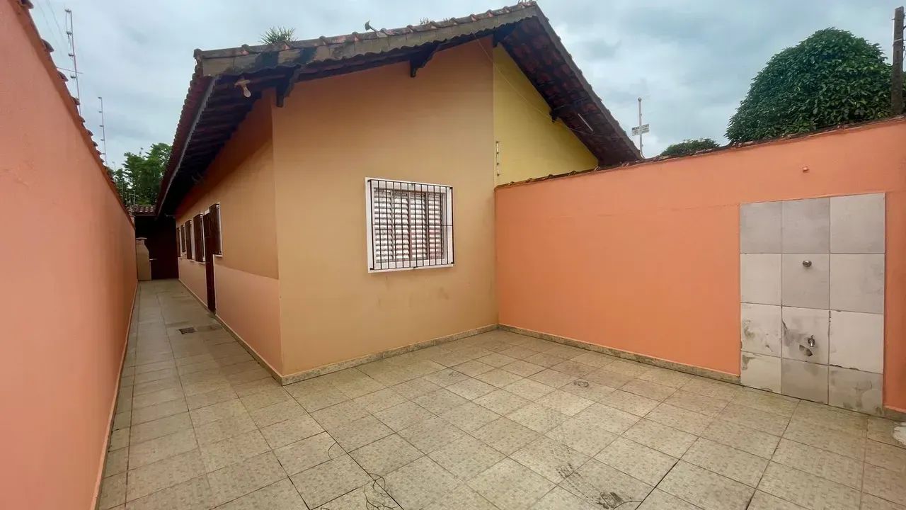 CASA COM 2 DORMITÓRIOS NO BAIRRO JUSSARA