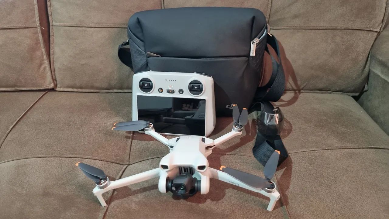 Dji mini 3,  controle com tela. - Foto 4