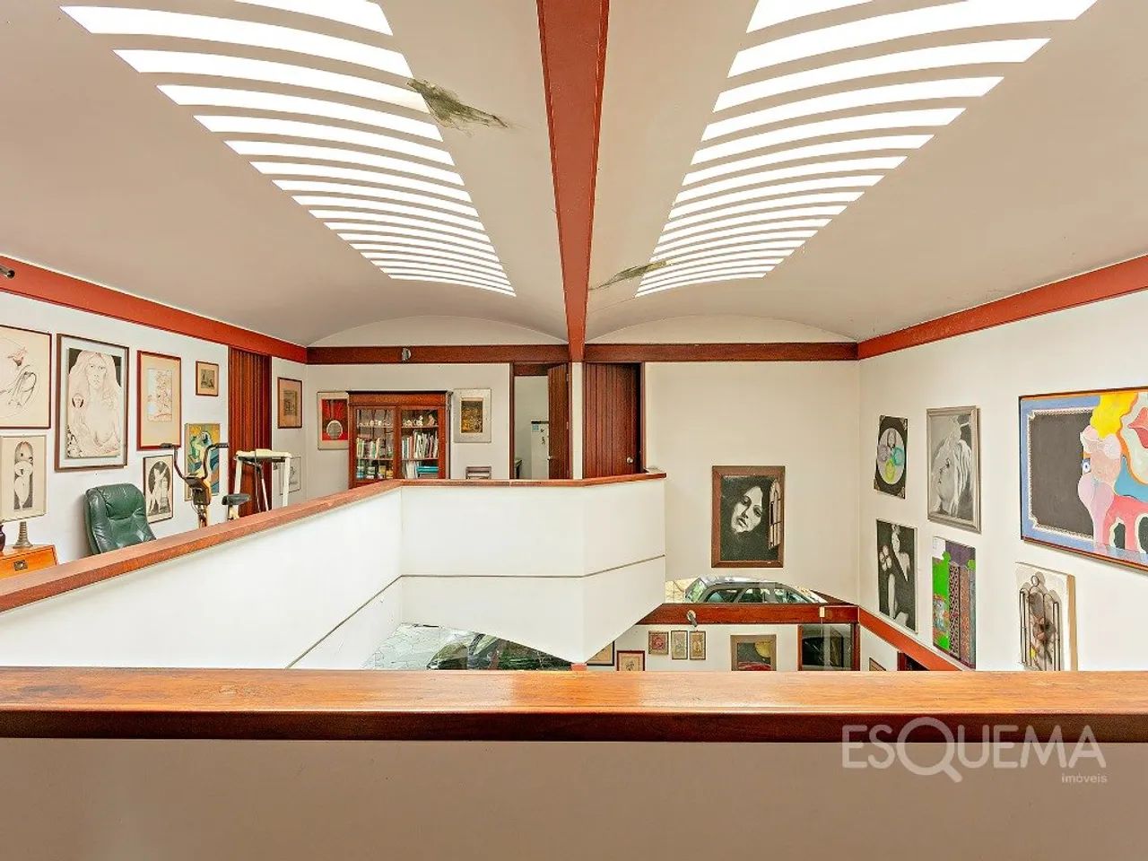 Casa cercada por verde em rua tranquila - Foto 4