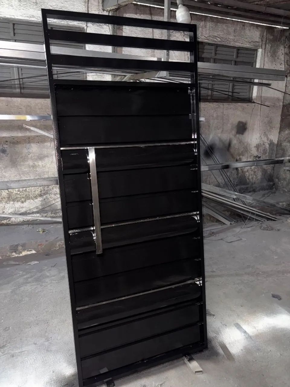 Portão em alumínio com inox  - Foto 4