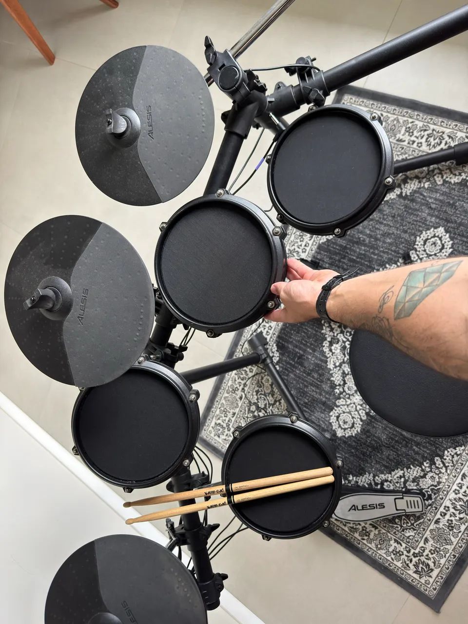 Bateria eletrônica Alesis Turbo Mesh Kit - Foto 4