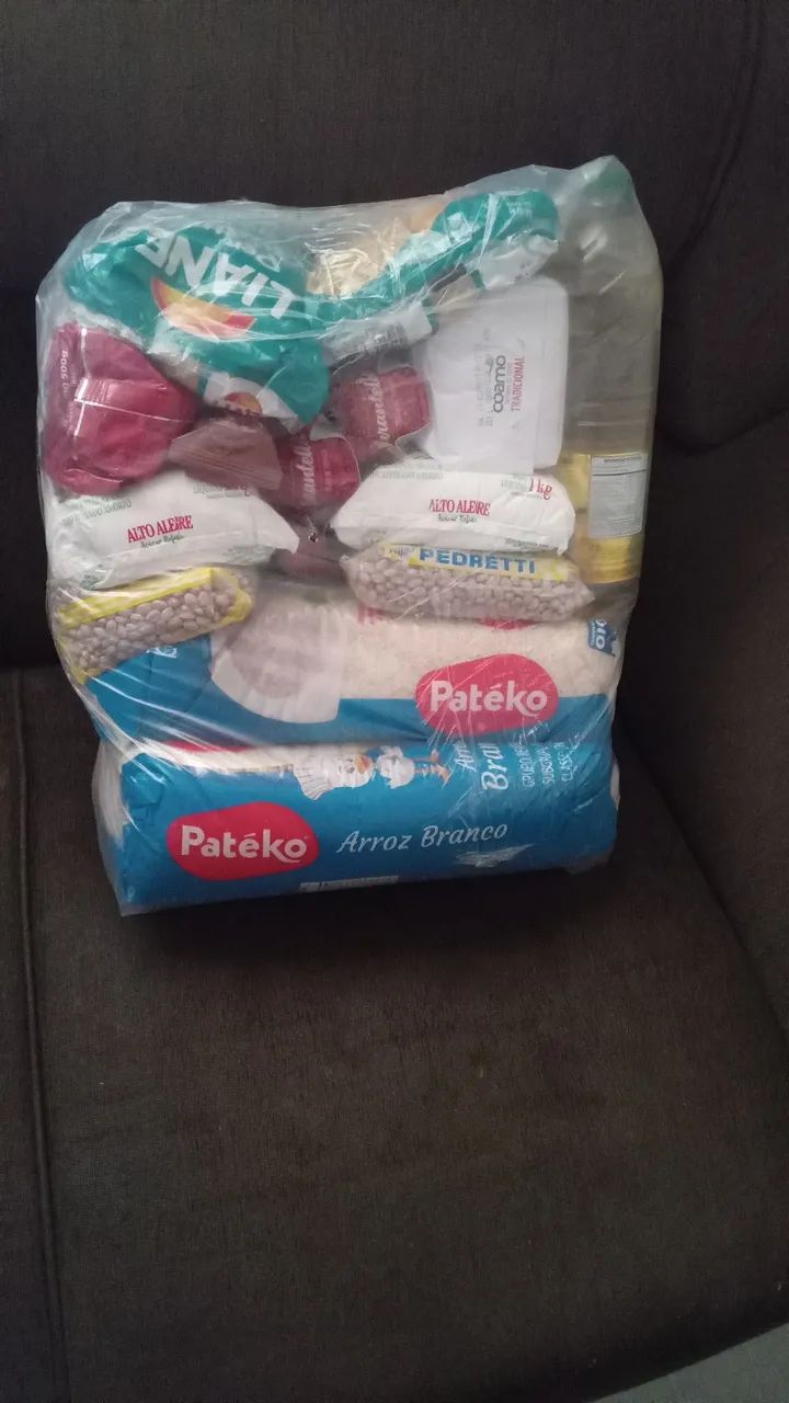 Venda de uma cesta básica. 
