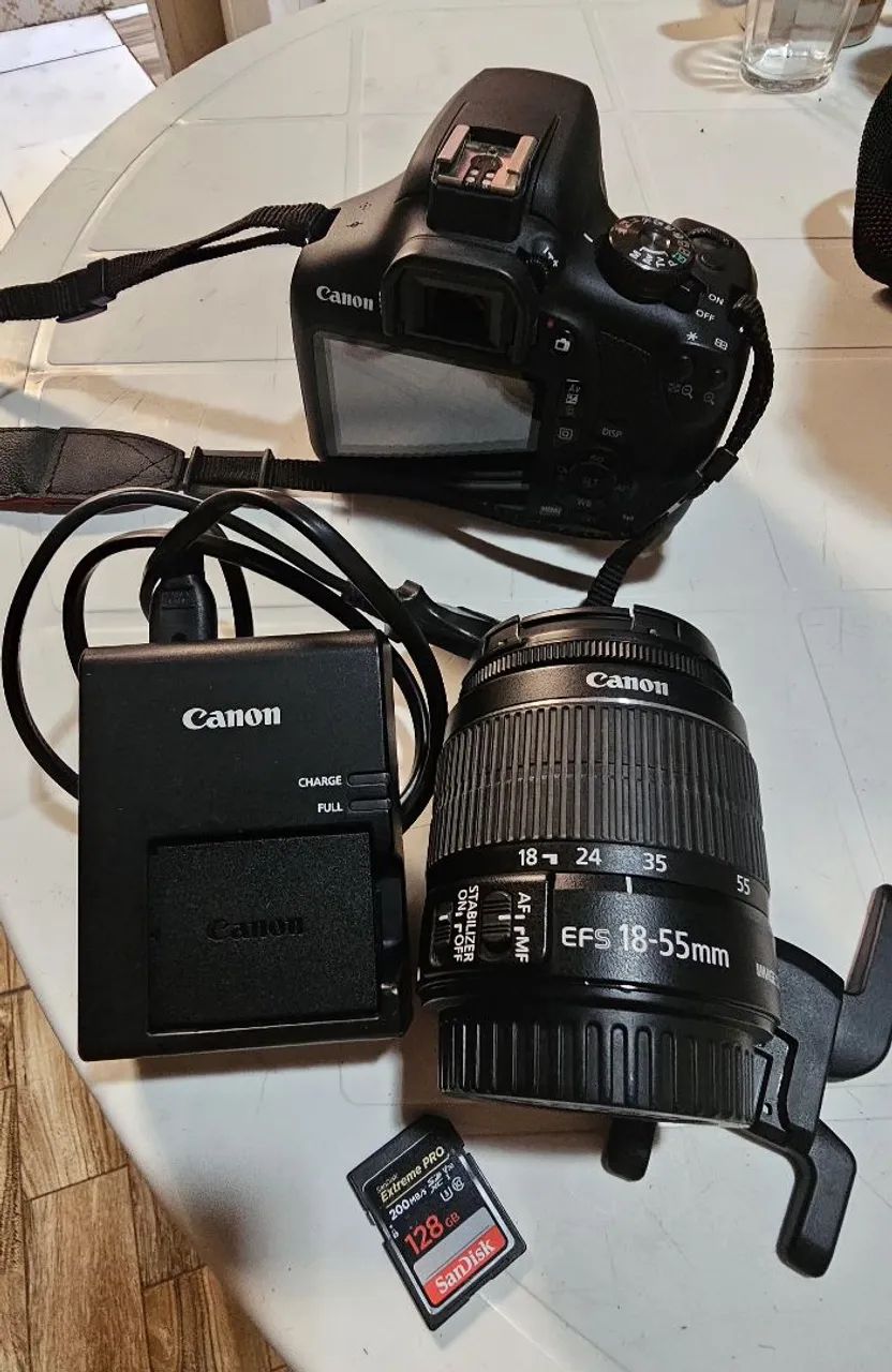Canon T7
