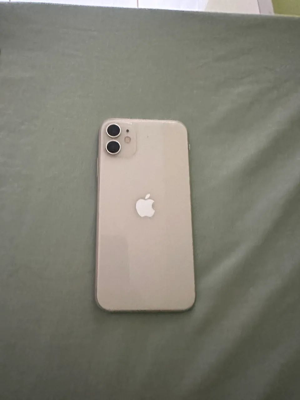 iPhone 11 - 128gb - Branco  - Foto 3